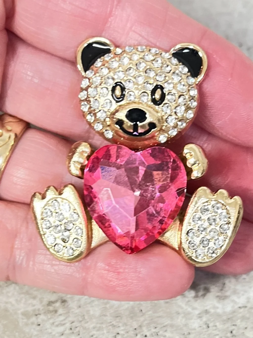 Teddy Bear Brooch with Center Pink Heart Crystal, NIP, rhinestones set gold tone